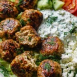 Griechische Hähnchen-Hackbällchen: Mediterraner Genuss!
