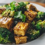 Schnelles Rezept: Gebackener Sesame Tofu & Brokkoli vom Blech